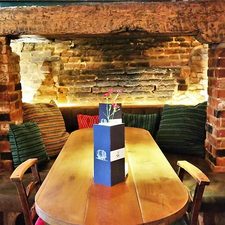 The Cross Keys-3
