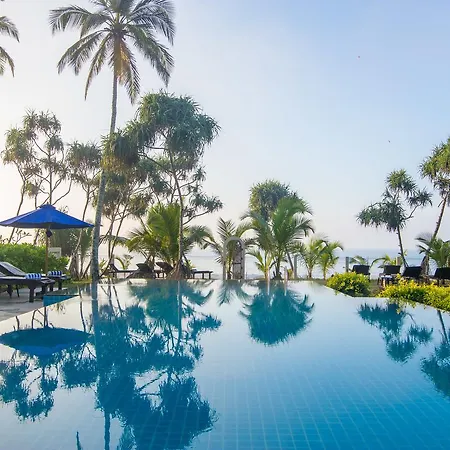 Lanka Beach Bungalows-2