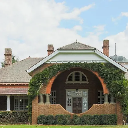 Petersons Armidale Winery And Guesthouse-3