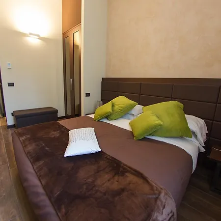 Arena Luxury Rooms-3