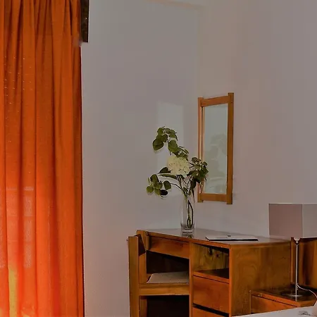 Apartamentos Turisticos Lindomar-2