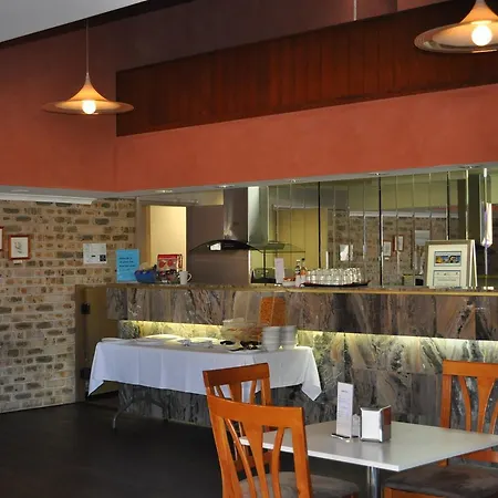 Acacia Motor Lodge-2
