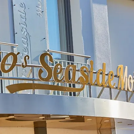 Bernstein Hotel 50`s Seaside Motel-2