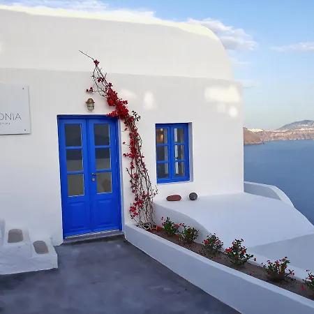 Chelidonia Luxury Suites-3