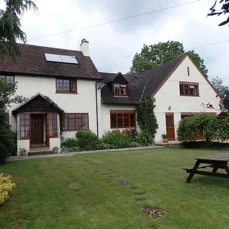Larkrise Cottage Bed And Breakfast-3