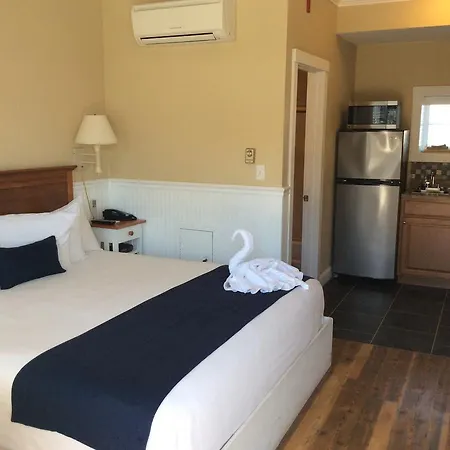 The Beachwood-2