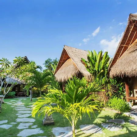 Ts Hut Lembongan-3