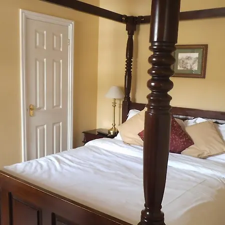 Corncroft Guest House-2