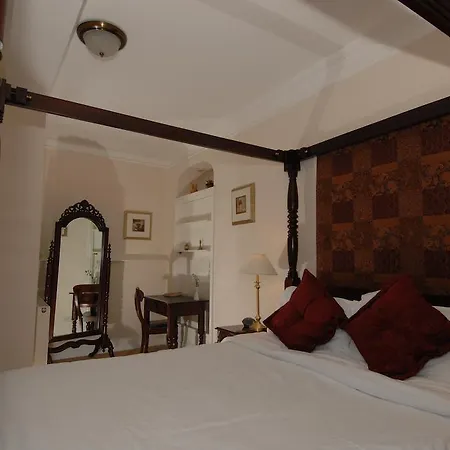 Corncroft Guest House-3