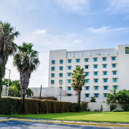 Quality Inn Monterrey La Fe-2