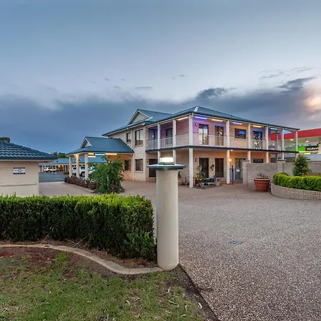 Clifford Gardens Motor Inn-2