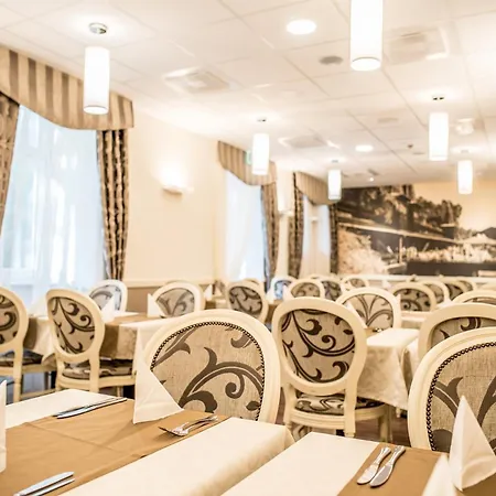 Hotel Spa Heviz-3
