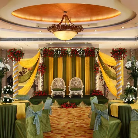 Nidhivan Sarovar Portico Vrindavan-3