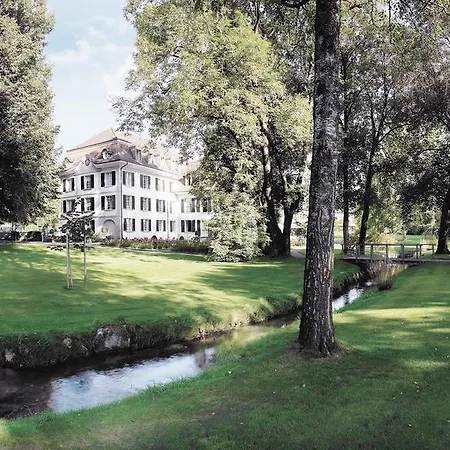 Hotel Schloss Hünigen-3