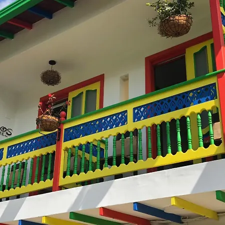 40 Amigos Hotel-3