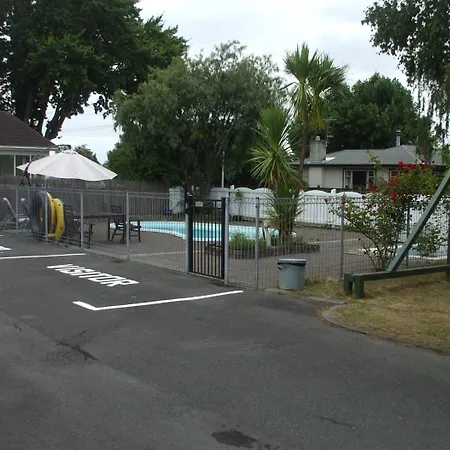 Acorn Estate Motel-2