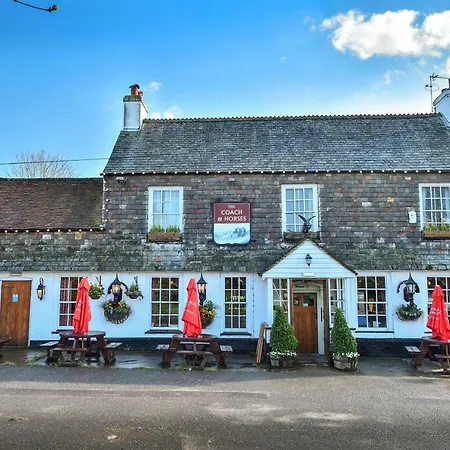 The Coach And Horses-2