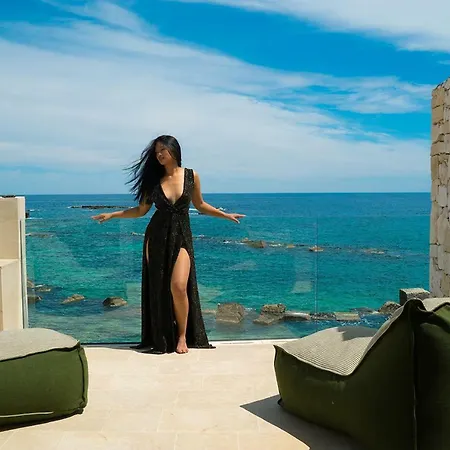 Re Dionisio Luxury Suites-2