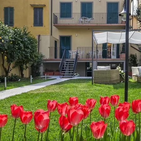 Palazzo Cini Luxury Rooms in Pisa-3