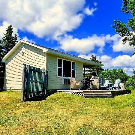 Seascape Coastal Retreat - 2 Adults Only - Hot Tub And Without Hot Tub Oceanfront Property-3