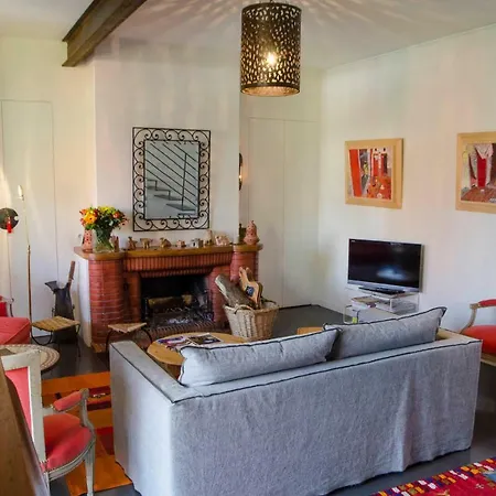 La Ferrade Chambres d'Hôtes B&B-2