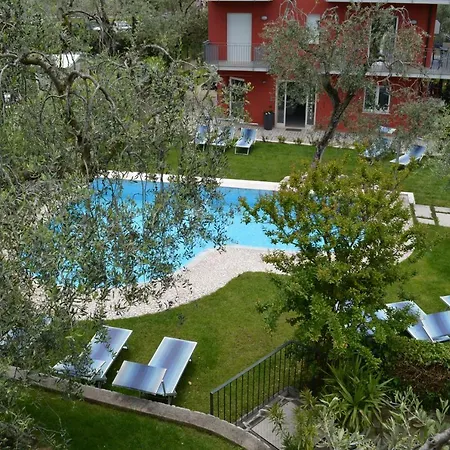 Appartamenti Residence La Pergola-3