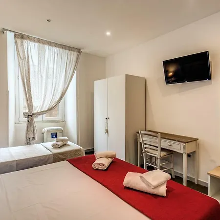 GuestHouse o Affittacamere La civetta di Trastevere-3