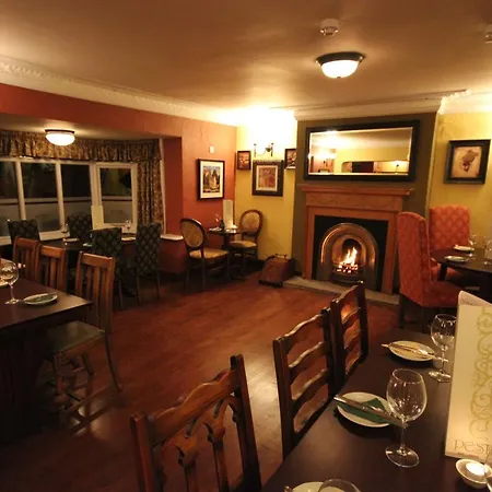 The Dibbinsdale Inn-2
