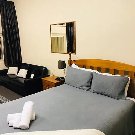 Otautau Hotel-2