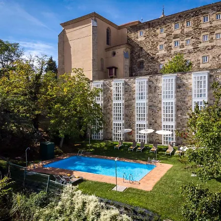 Parador De Monforte De Lemos-3