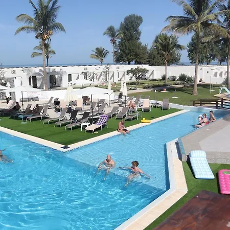 Sunbeach Hotel & Resort-2