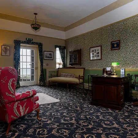 Crown Lodge-3