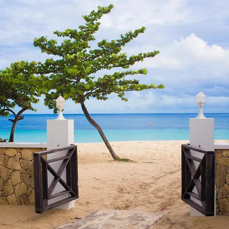 Coyaba Beach Resort-2