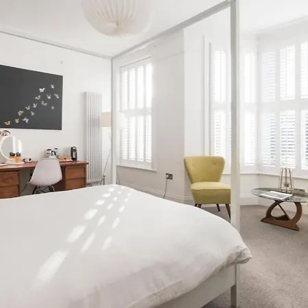 Cliftonville Townhouse-2