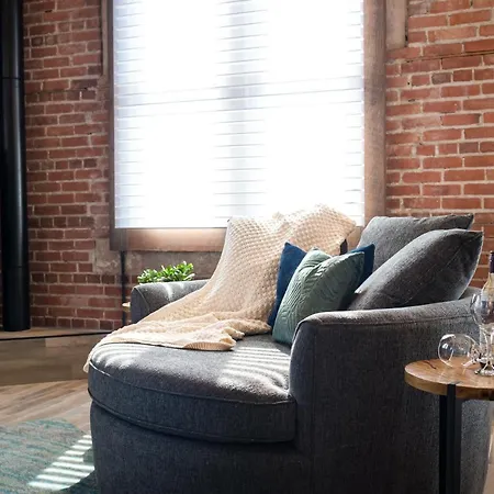 48 King West Boutique Hotel-2