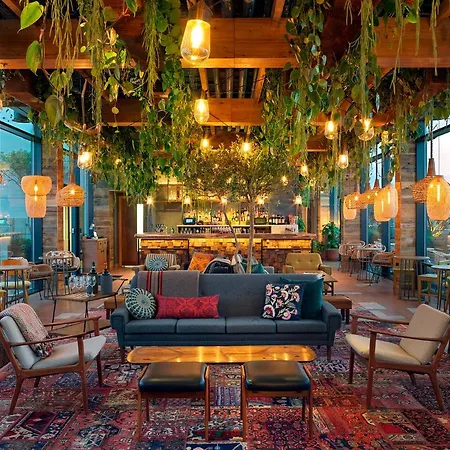 Treehouse Hotel London-2