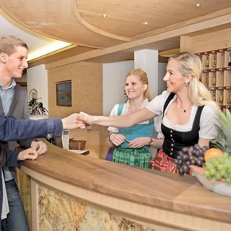 Hotel Berghof-3