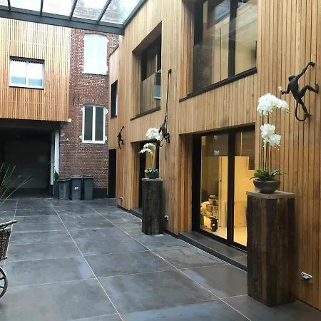 Victoria'S House-3