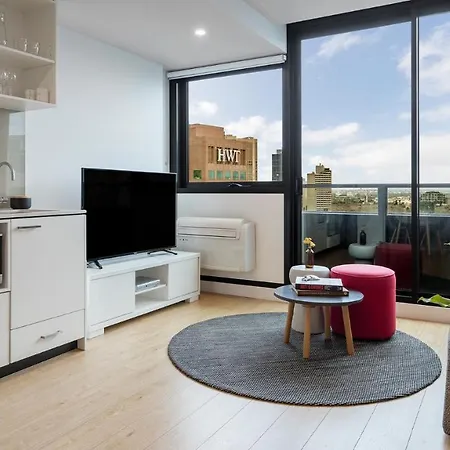 Oaks Melbourne Southbank Suites-3