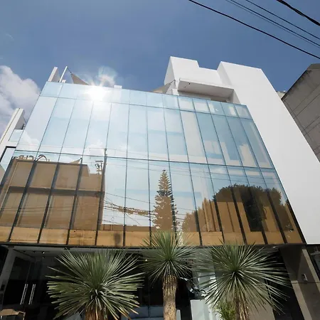 Suites Arboleda 215-2