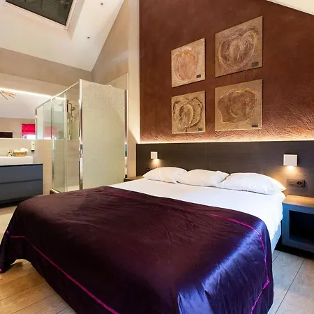 Hotel Victoria - Maison Caerdinael-3