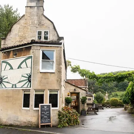 Wheelwrights Arms Country Inn & Pub-2