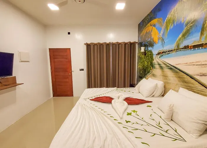 Summer Inn Thoddoo