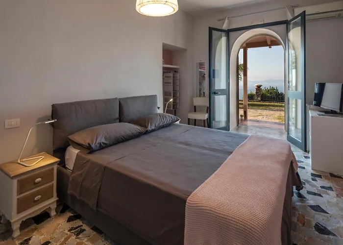 Bed and Breakfast Just Be Piraino