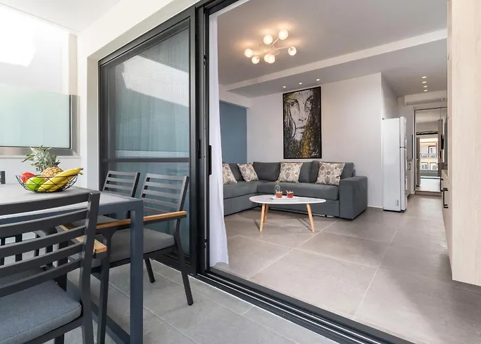 Sky Luxury Suites