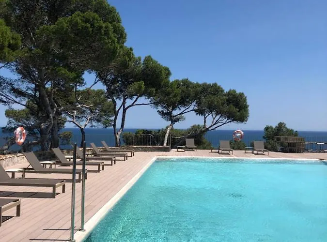 Parador De Aiguablava Fornells 