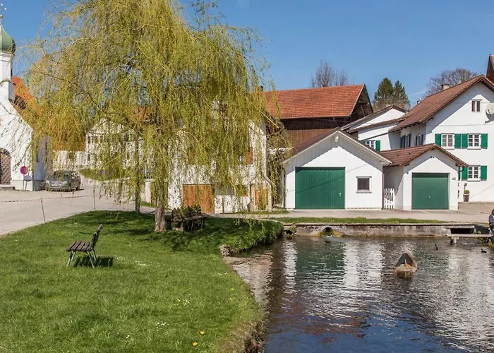 Mara Restaurant & Hotel