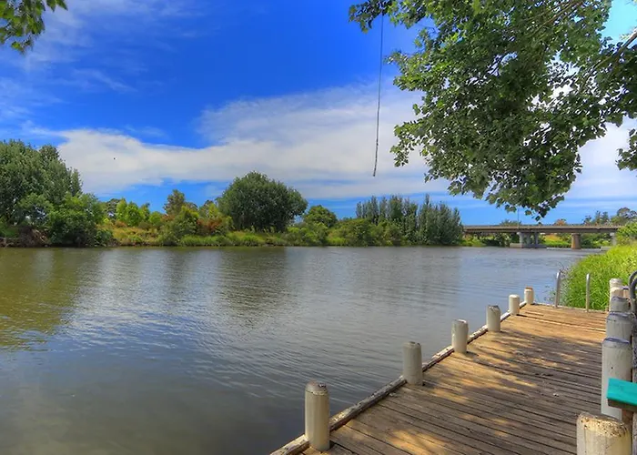 Nrma Bairnsdale Riverside Holiday Park