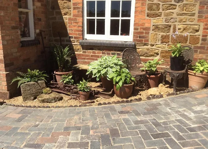 The Rear Of The Plough,Everdon.