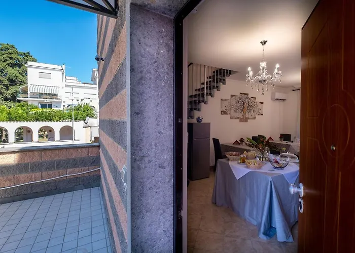 La casa di Lally
